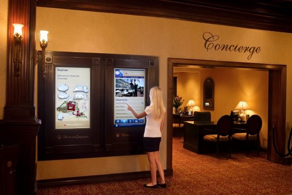 interactive-digital-screen-hotel-1024x683 interactive-digital-screen-hotel-1024x683